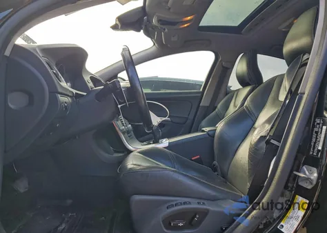 2017 Volvo S60 z USA, uszkodzony, nr VIN YV126MFL5H2433534